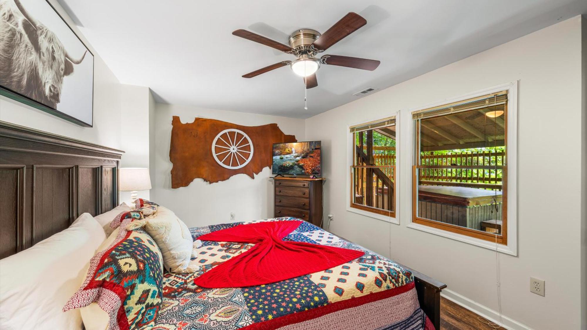 Whiskey Ridge Lodge, A Restored 1940S Gem, 2 Mins From Downtown, Breathtaking City Views, Custom Game Room, And Spacious Elegance Gatlinburg Extérieur photo